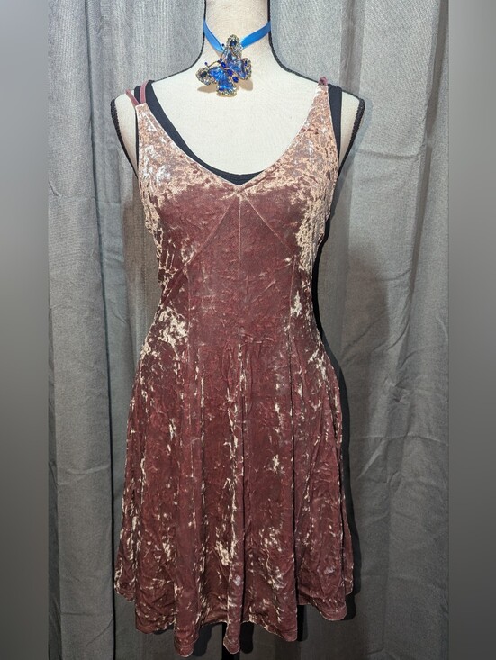American Eagle Outfitters Dresses & Skirts - AMERICAN EAGLE OUTFITTERS Velour Strappy Mini Dress XS